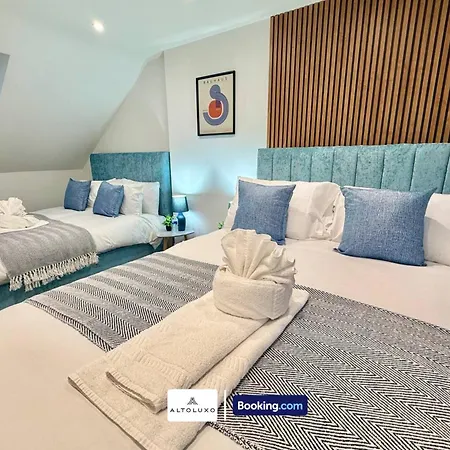 Code Four 4br House By Altoluxoexperience Short Lets & Serviced With Free Wifi & Parking Сasa de vacaciones