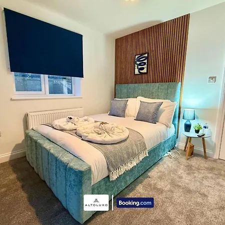 Сasa de vacaciones Code Four 4br House By Altoluxoexperience Short Lets & Serviced With Free Wifi & Parking