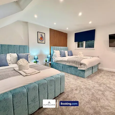 Code Four 4br House By Altoluxoexperience Short Lets & Serviced With Free Wifi & Parking *