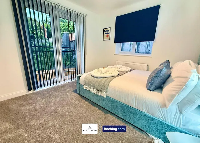 Code Four 4br House By Altoluxoexperience Short Lets & Serviced With Free Wifi & Parking