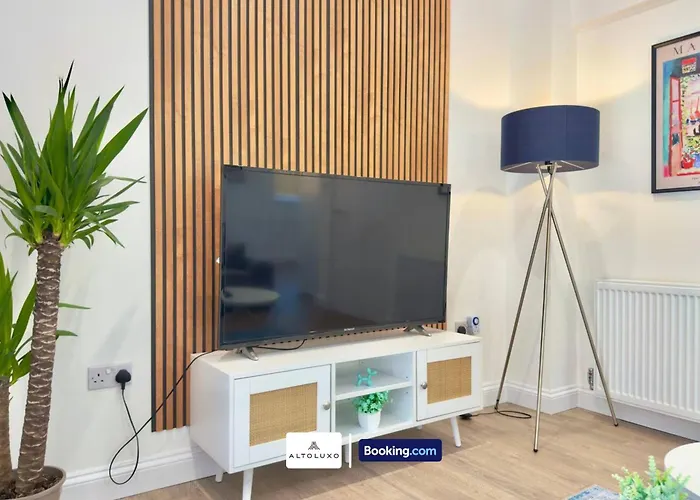 Ferienhaus Code Four 4br House By Altoluxoexperience Short Lets & Serviced With Free Wifi & Parking Bristol