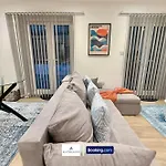 Code Four 4br House By Altoluxoexperience Short Lets & Serviced With Free Wifi & Parking