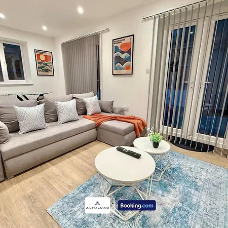 Feriehus Code Four 4br House By Altoluxoexperience Short Lets & Serviced With Free Wifi & Parking Bristol