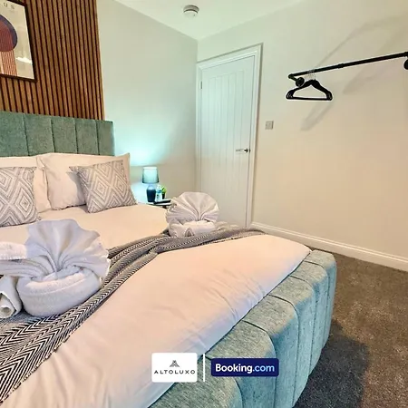 Feriehus Code Four 4br House By Altoluxoexperience Short Lets & Serviced With Free Wifi & Parking Bristol