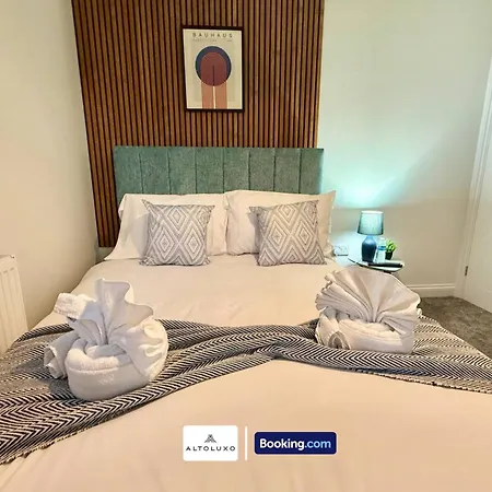 度假居 Code Four 4br House By Altoluxoexperience Short Lets & Serviced With Free Wifi & Parking