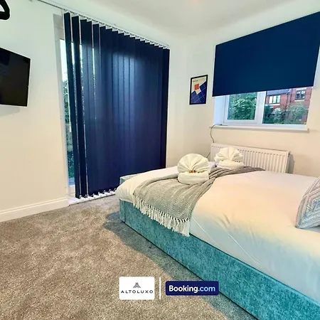 Feriehus Code Four 4br House By Altoluxoexperience Short Lets & Serviced With Free Wifi & Parking *