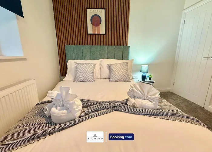 Feriehus Code Four 4br House By Altoluxoexperience Short Lets & Serviced With Free Wifi & Parking