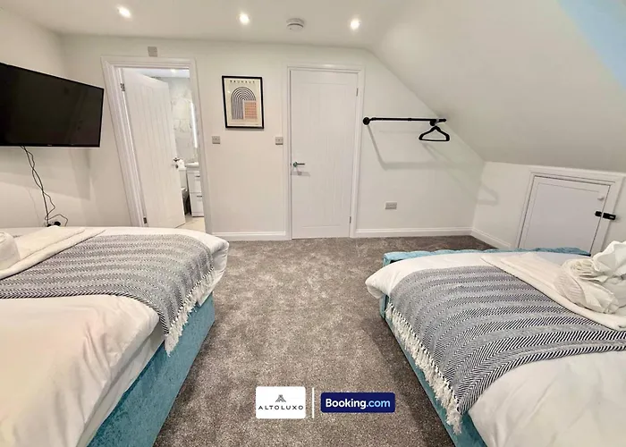 Code Four 4br House By Altoluxoexperience Short Lets & Serviced With Free Wifi & Parking Feriehus Bristol