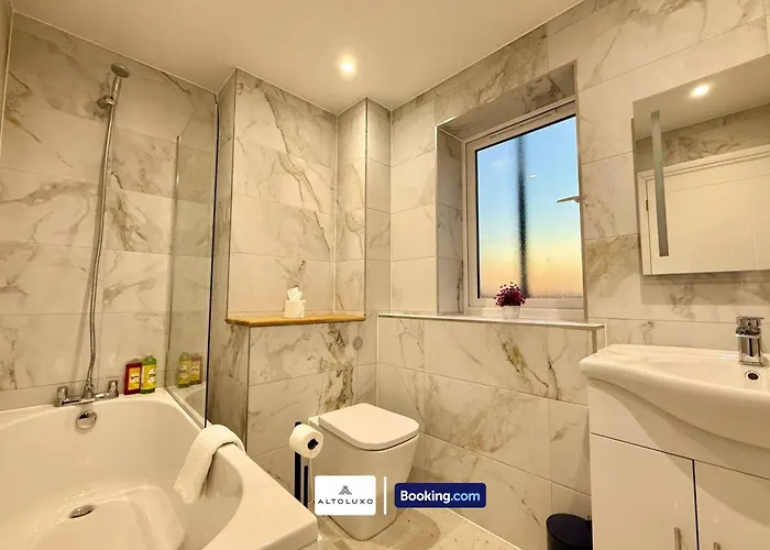 Code Four 4br House By Altoluxoexperience Short Lets & Serviced With Free Wifi & Parking 度假居 布里斯托